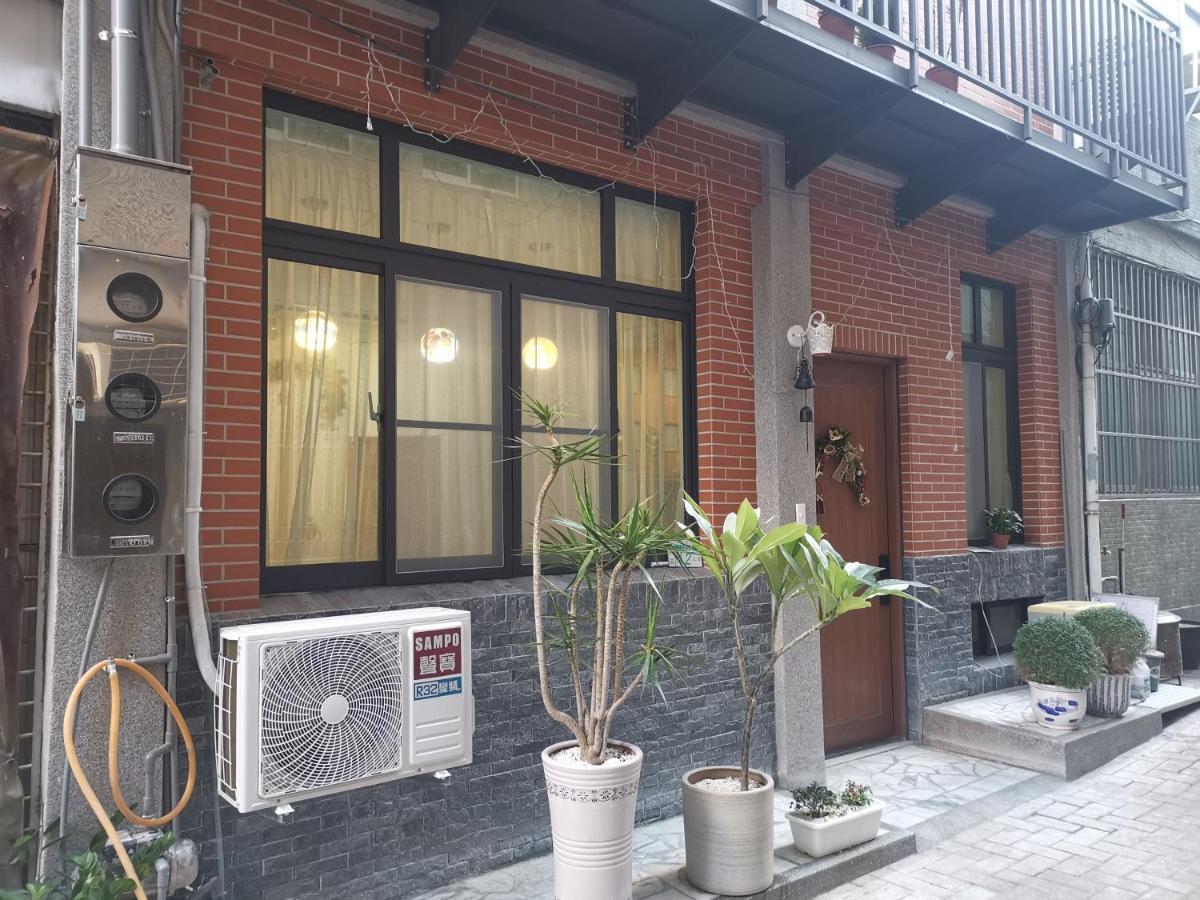 摩登旅宿 Tainan Exterior photo